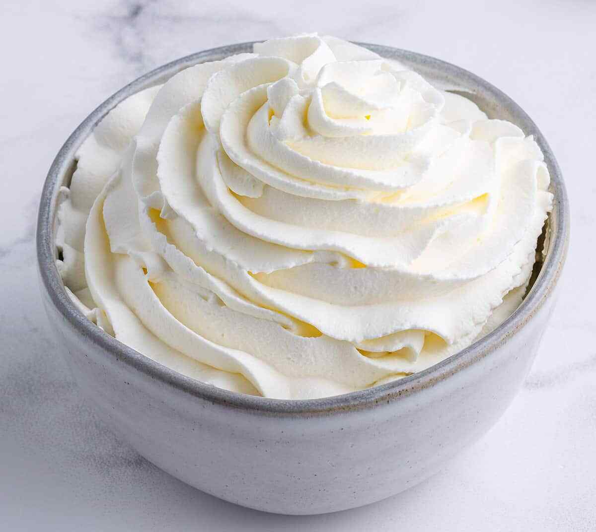 FRESH WHIPPING CREAM 2LTR